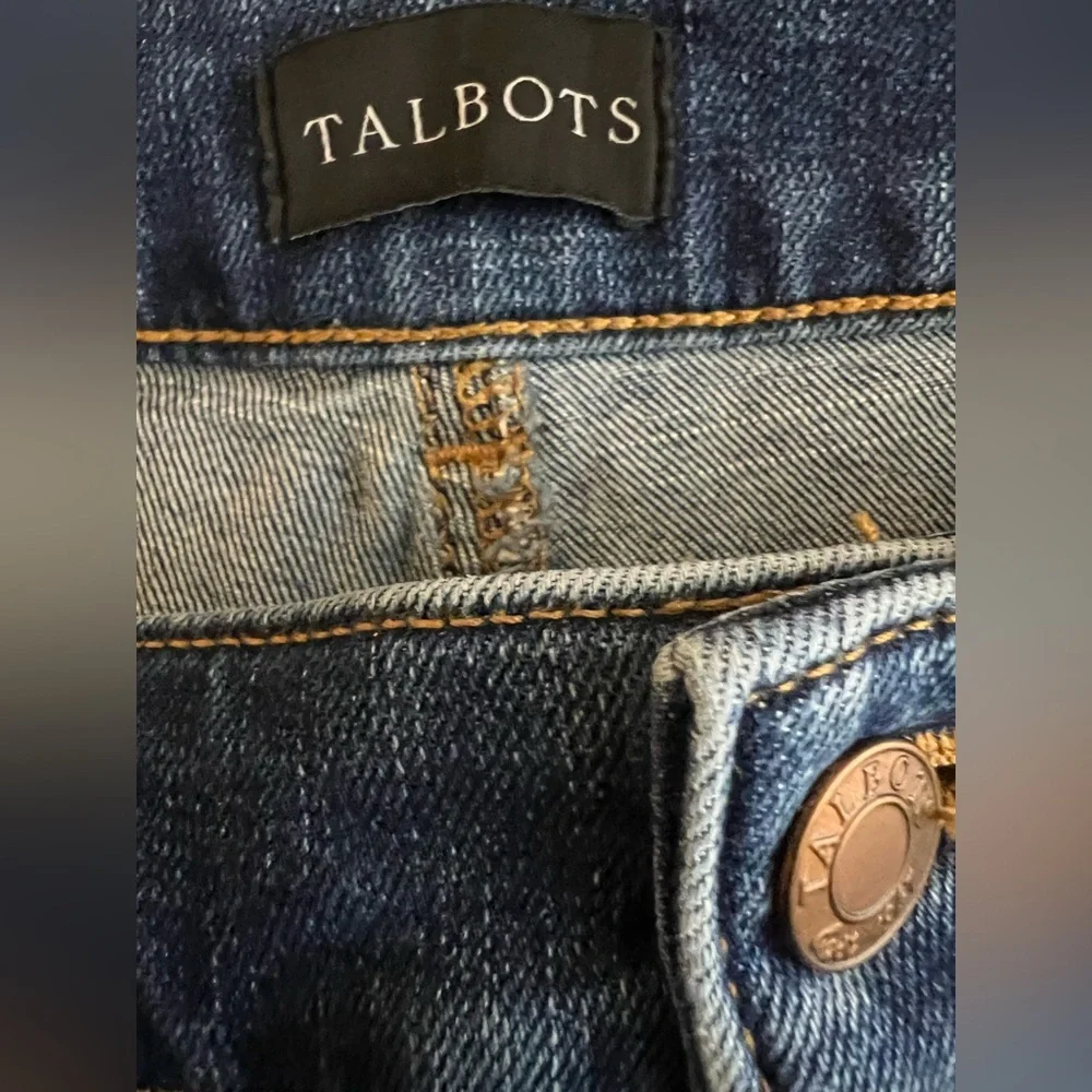 Talbots Everyday Relaxed Jeans Women’s Size 14P Blue Medium Wash - Picture 4 of 8
